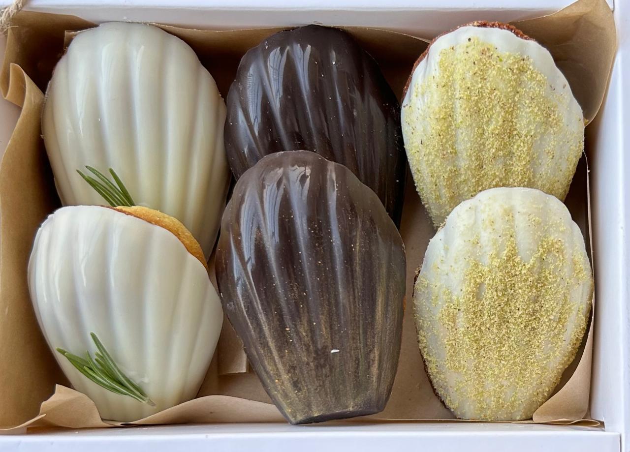 Box of 6 Luxury Madeleines